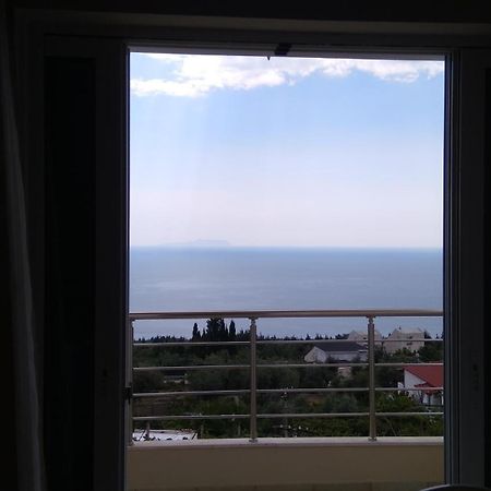 El Doro Rooms Dhërmi Dış mekan fotoğraf